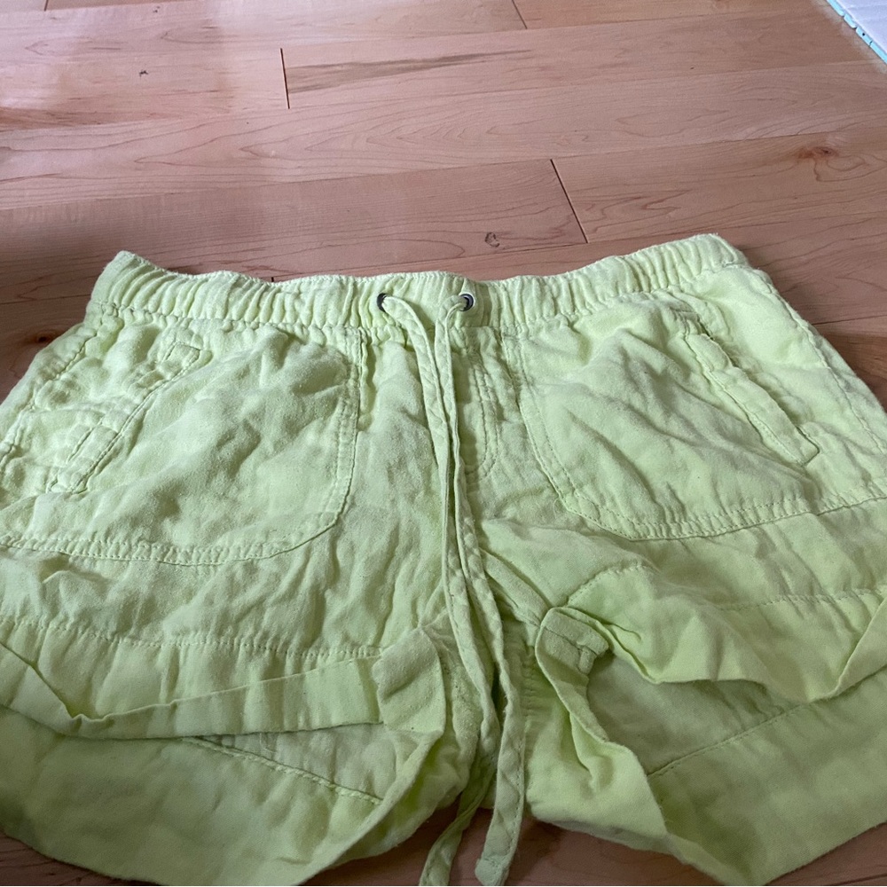 Super comfy gap shorts